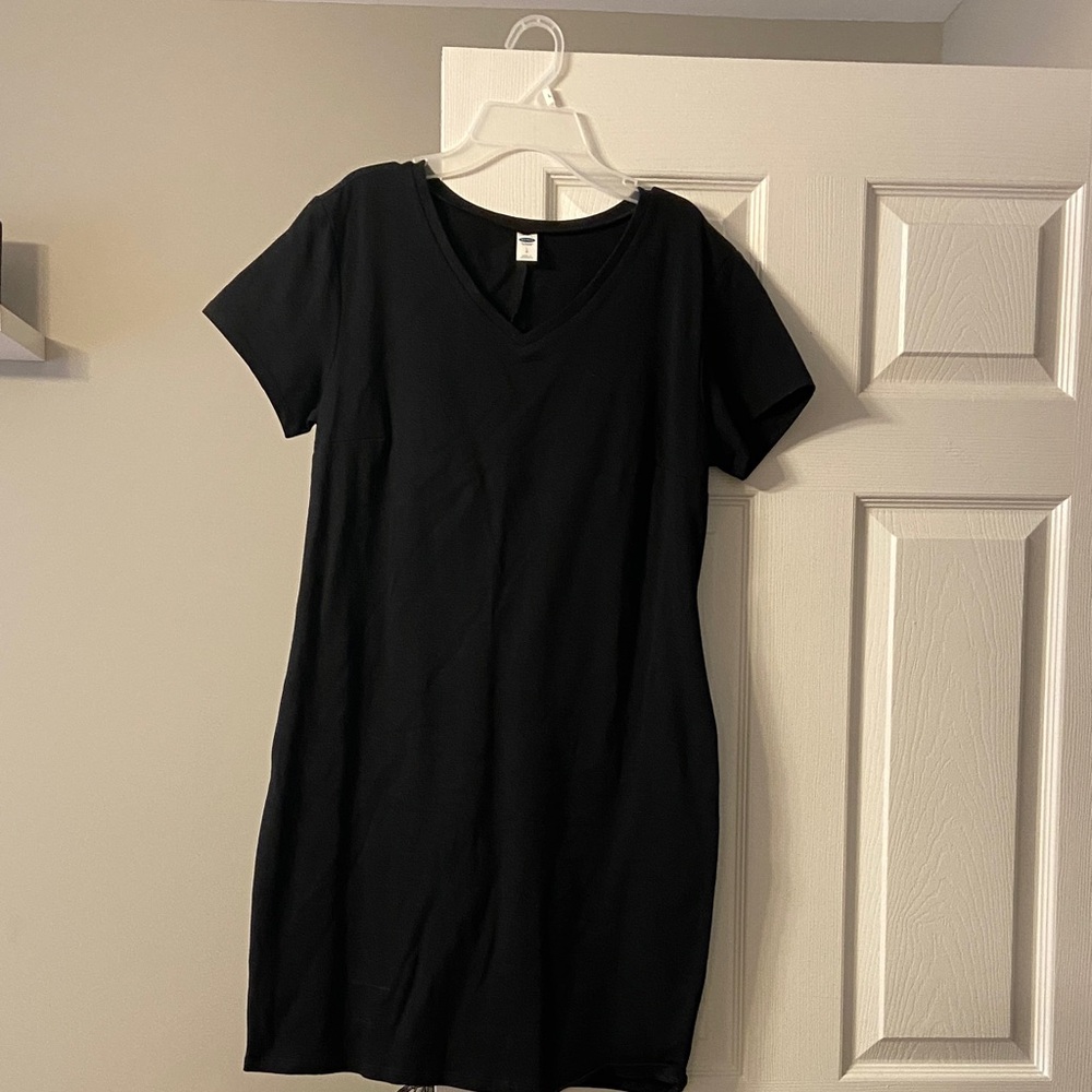 Old Navy Black V-Neck dress